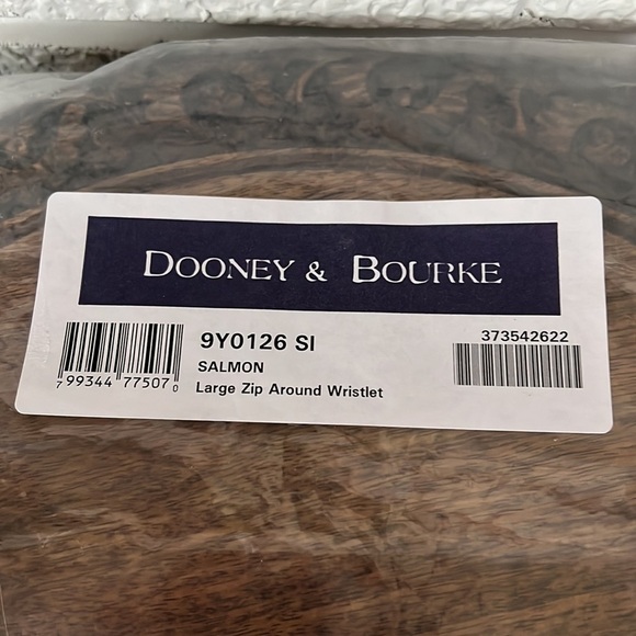 FLORENTINE LARGE ZIP AROUND WRISTLET - Picture 13 of 14